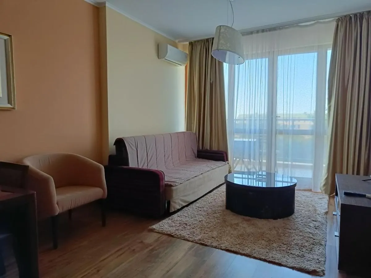 Приятна Почивка На Море В Golden Line Varna