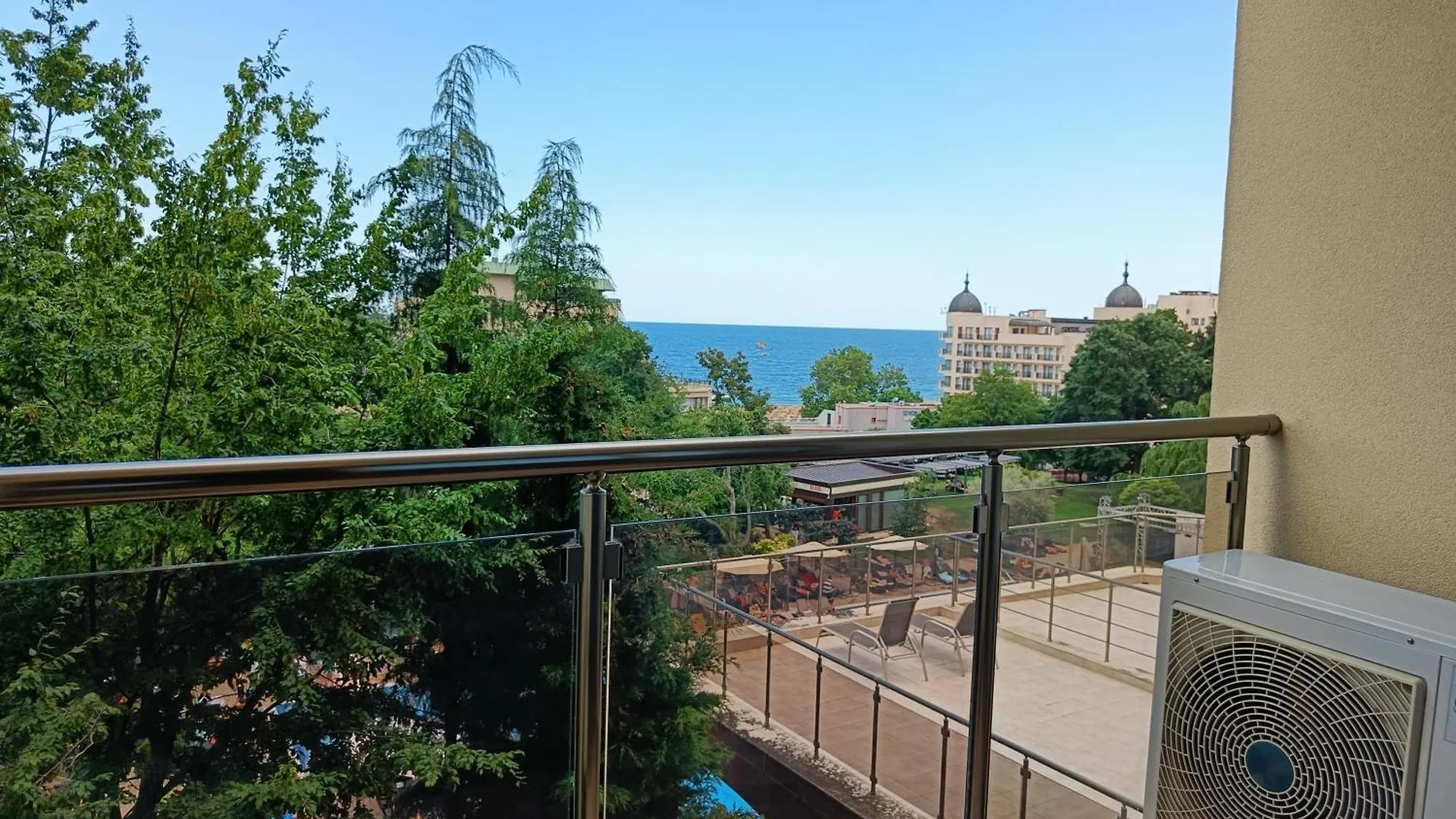 Приятна Почивка На Море В Golden Line Varna 0*,  Bulgarien